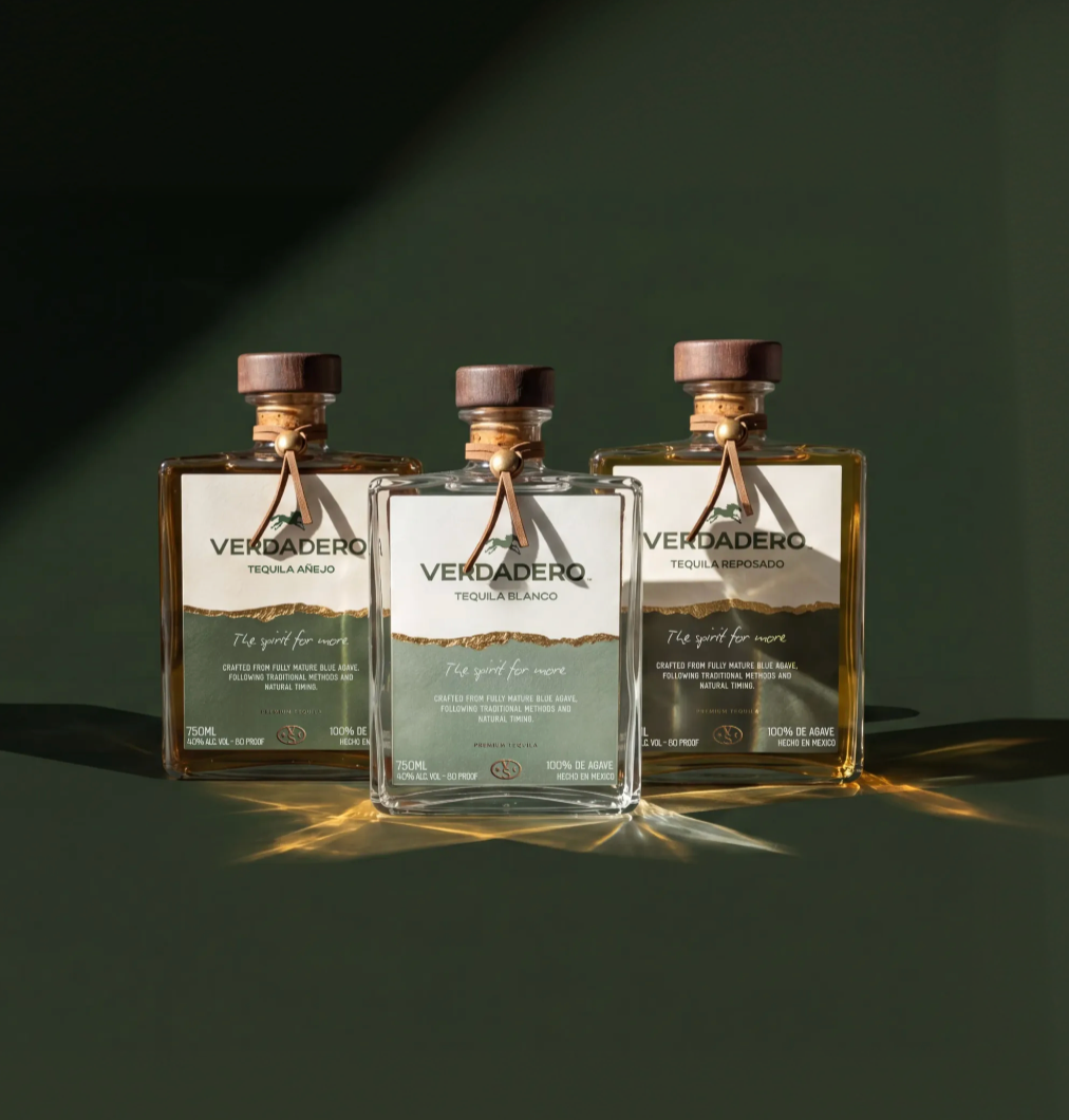 POURED WITH
PURPOSE.
MADE FOR MORE.